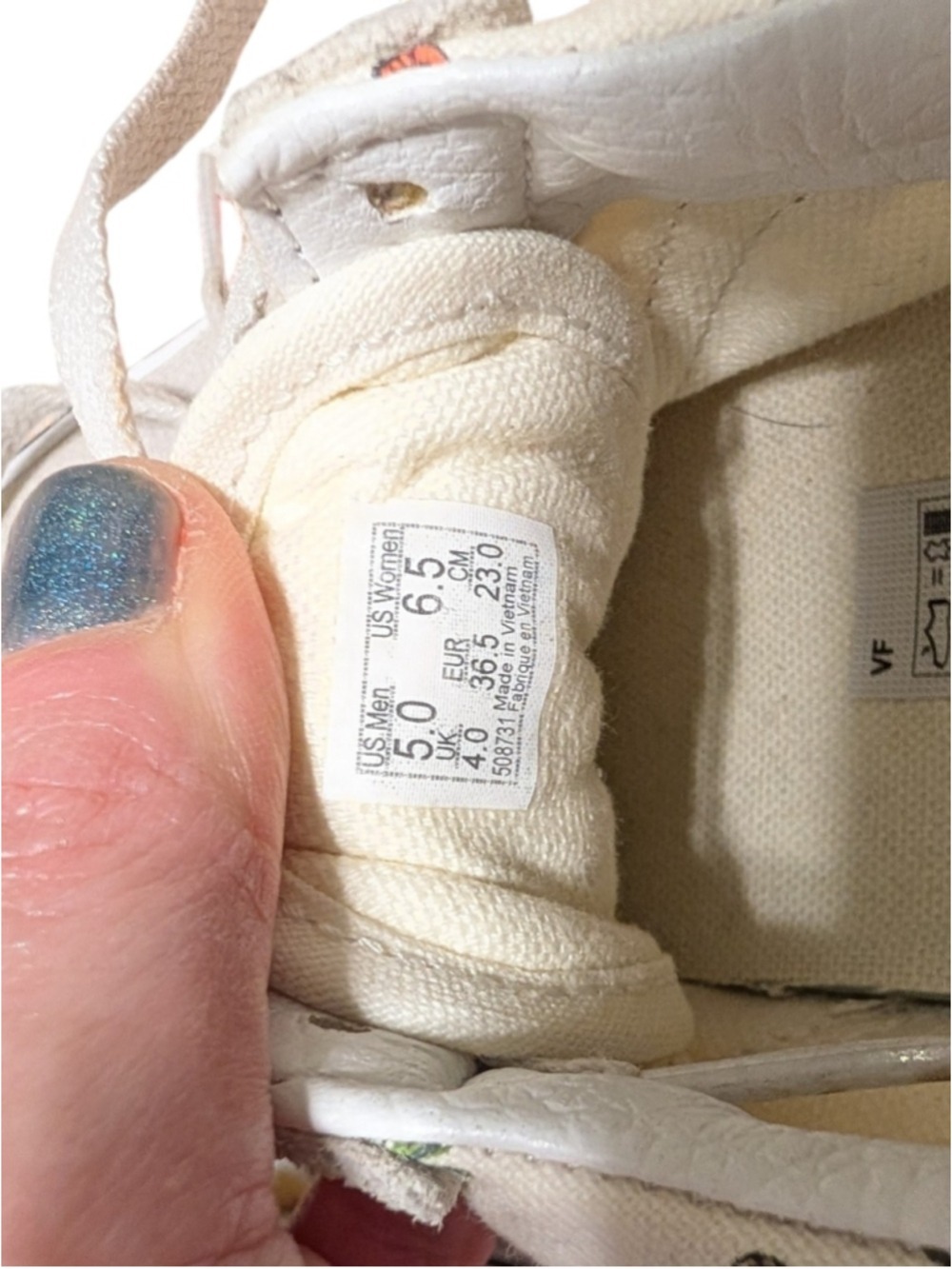 Women's Low-Top Sneakers Cream Floral Print - Picture 6 of 7
